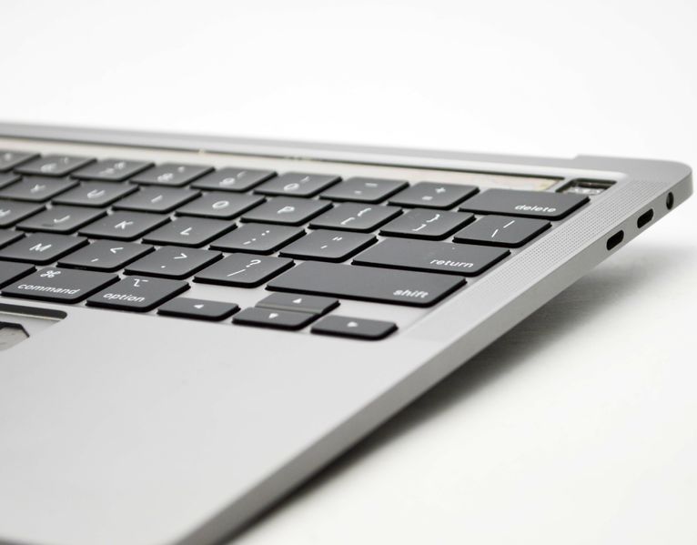 Топкейс с клавиатурой US для Apple Macbook Pro 16"( 2019-2020 ) A2141 Original Used 62949 фото